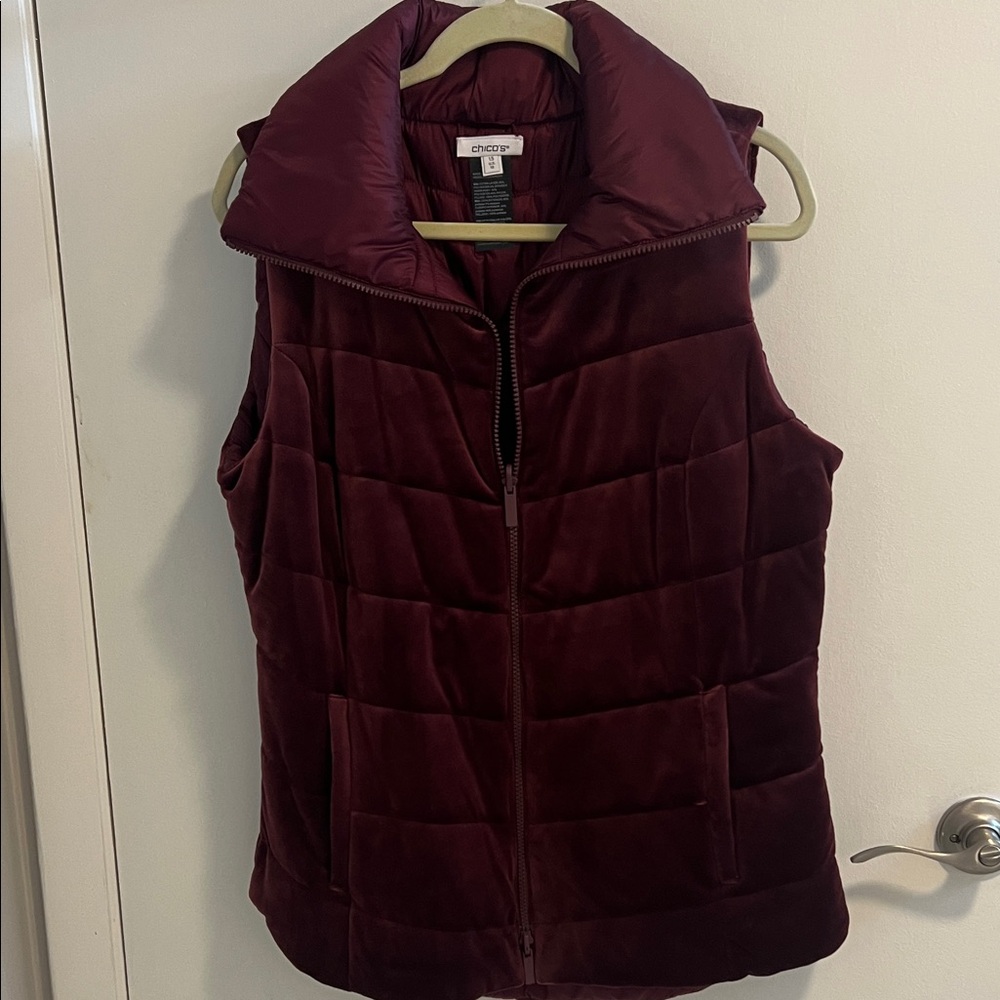 Chico's Zenergy Deep Merlot Reversible Velour Quilted Vest Size 1.5 10/12 NWT
